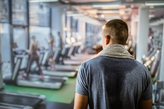 Wann Sie wieder ins Fitnessstudio können